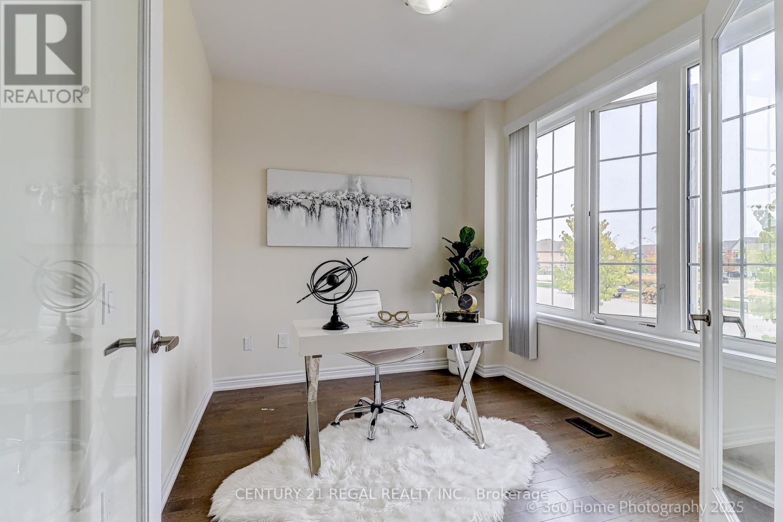 30 Albert Spencer Avenue, Caledon (Caledon East), Ontario  L7C 4G4 - Photo 6 - W12424034