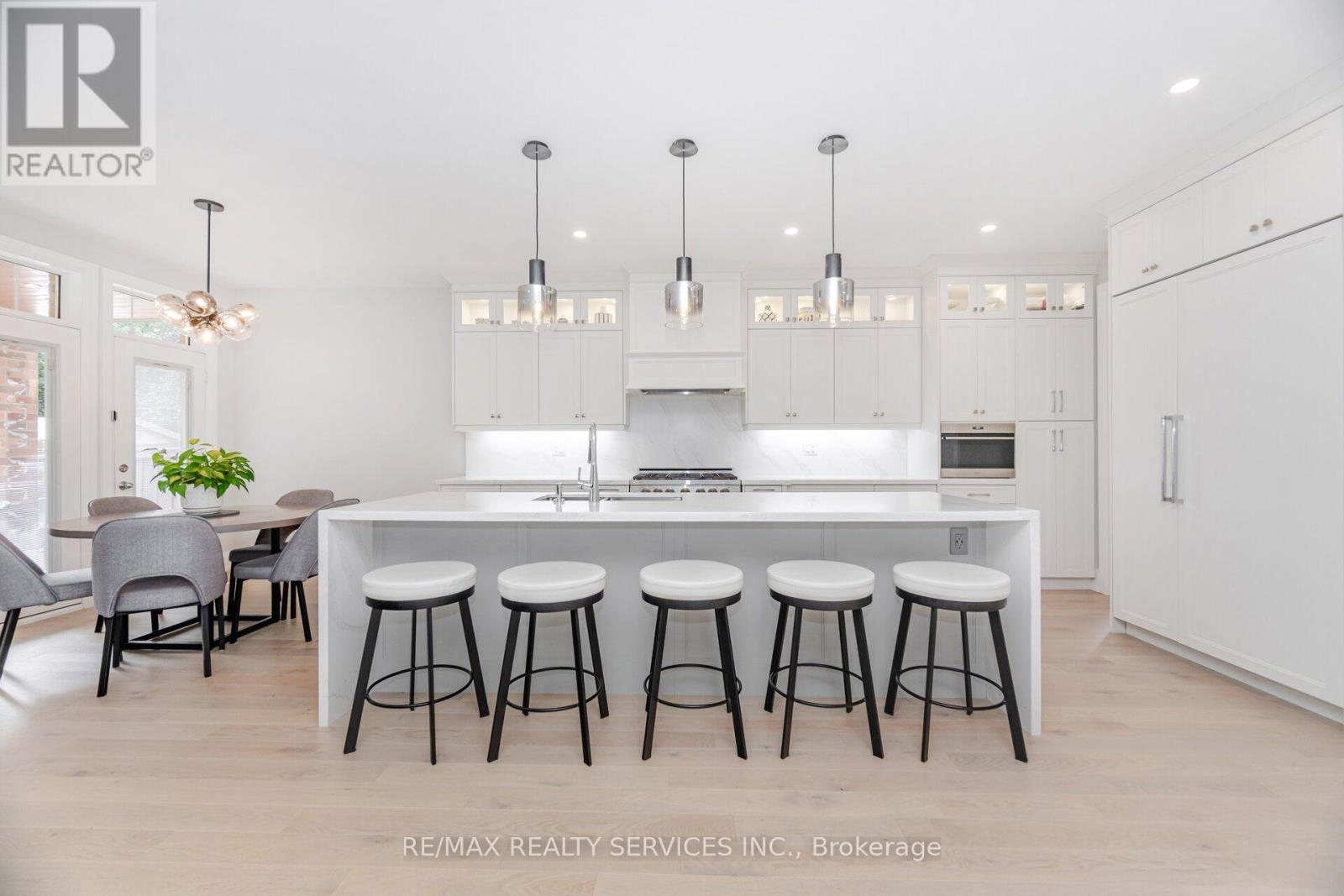 17 Edmonton Street, Brampton (Bram West), Ontario  L6Y 5L2 - Photo 11 - W12424069