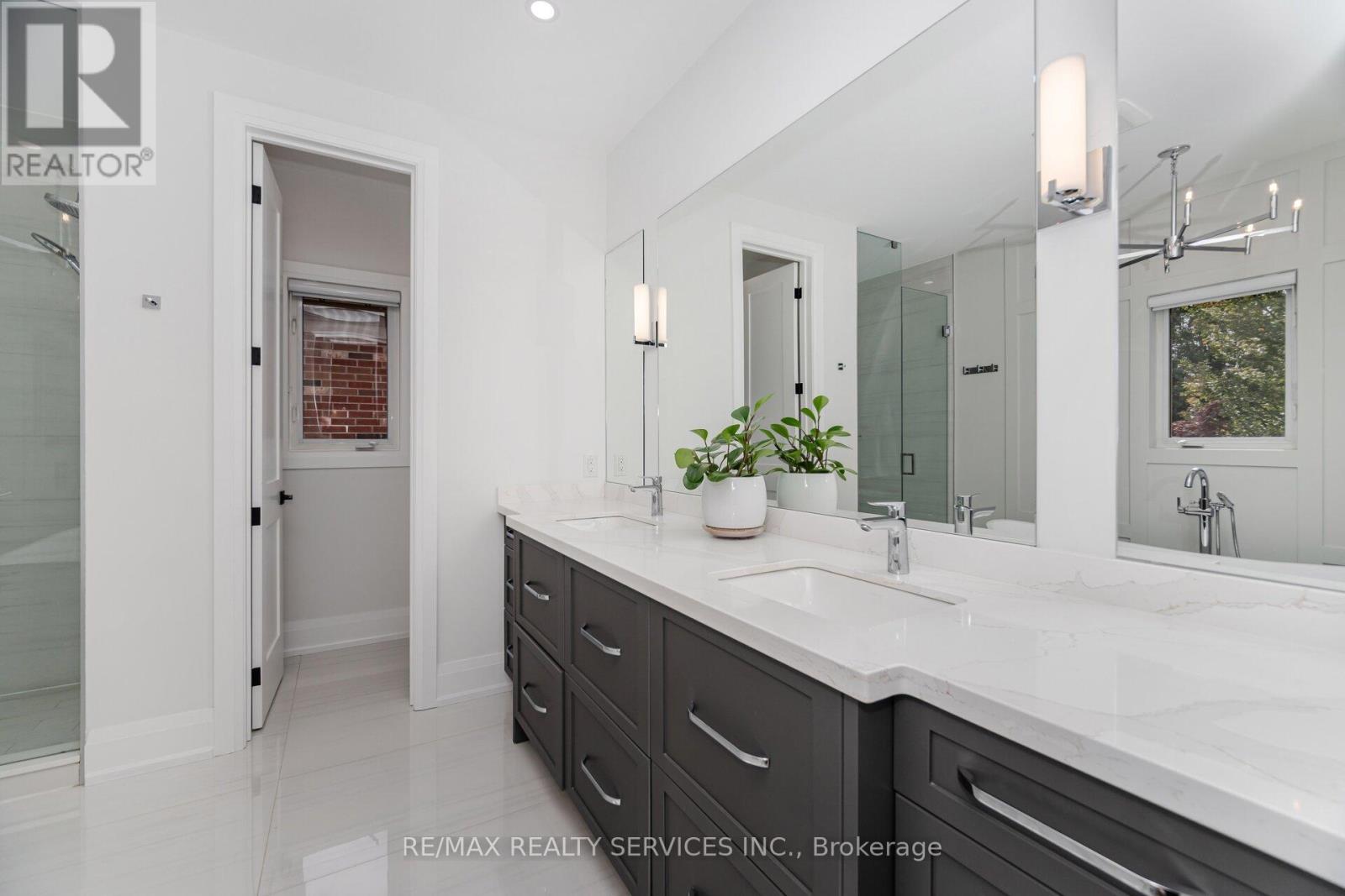 17 Edmonton Street, Brampton (Bram West), Ontario  L6Y 5L2 - Photo 30 - W12424069