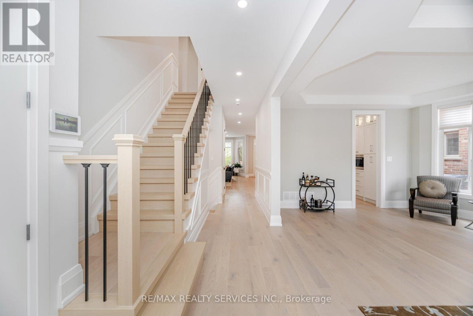 17 Edmonton Street, Brampton (Bram West), Ontario  L6Y 5L2 - Photo 7 - W12424069