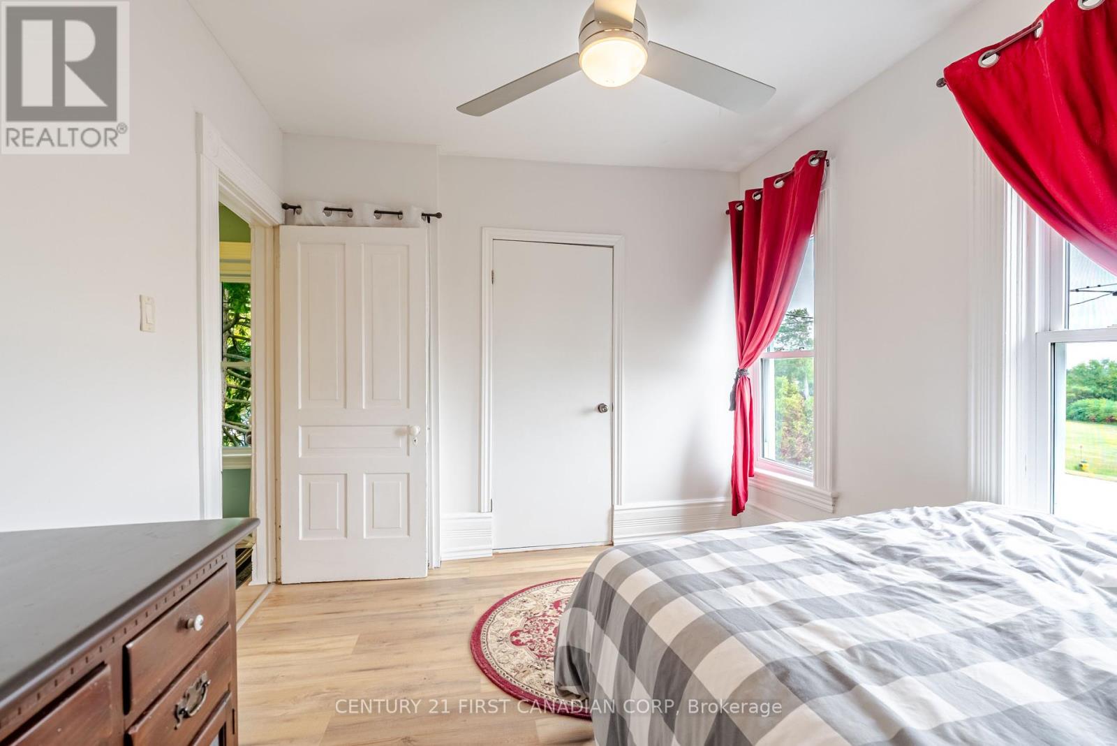 38214 Fingal Line, Southwold, Ontario  N5P 3S5 - Photo 32 - X12424048