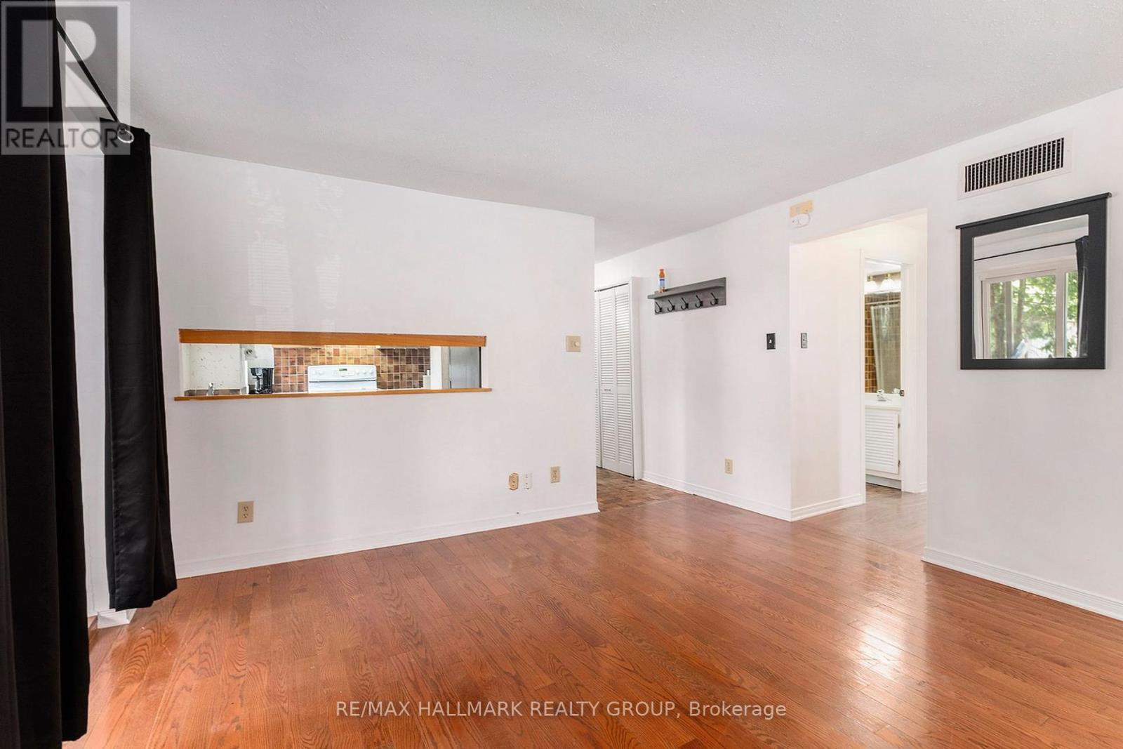 3 - 244 Charlotte Street, Ottawa, Ontario  K1N 8L3 - Photo 3 - X12360162