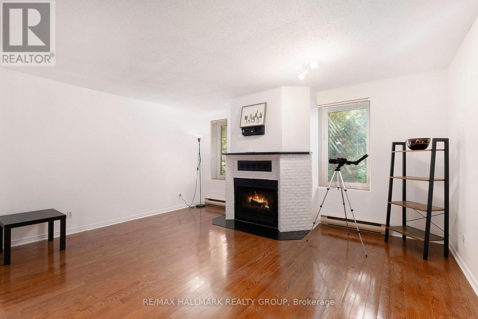 3 - 244 Charlotte Street, Ottawa, Ontario  K1N 8L3 - Photo 4 - X12360162