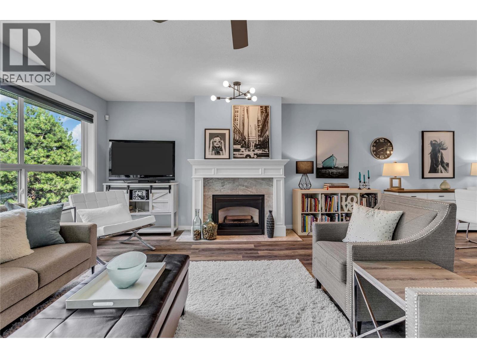 933 Harvey Avenue Unit# 315, Kelowna, British Columbia