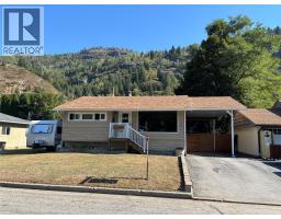 1047 REGAN Crescent, trail, British Columbia