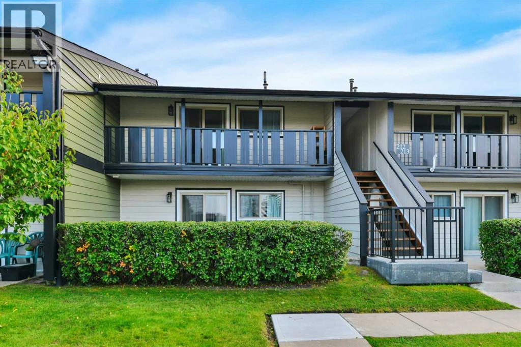 213, 54 Bell Street, Red Deer, Alberta  T4R 1M8 - Photo 1 - A2256438