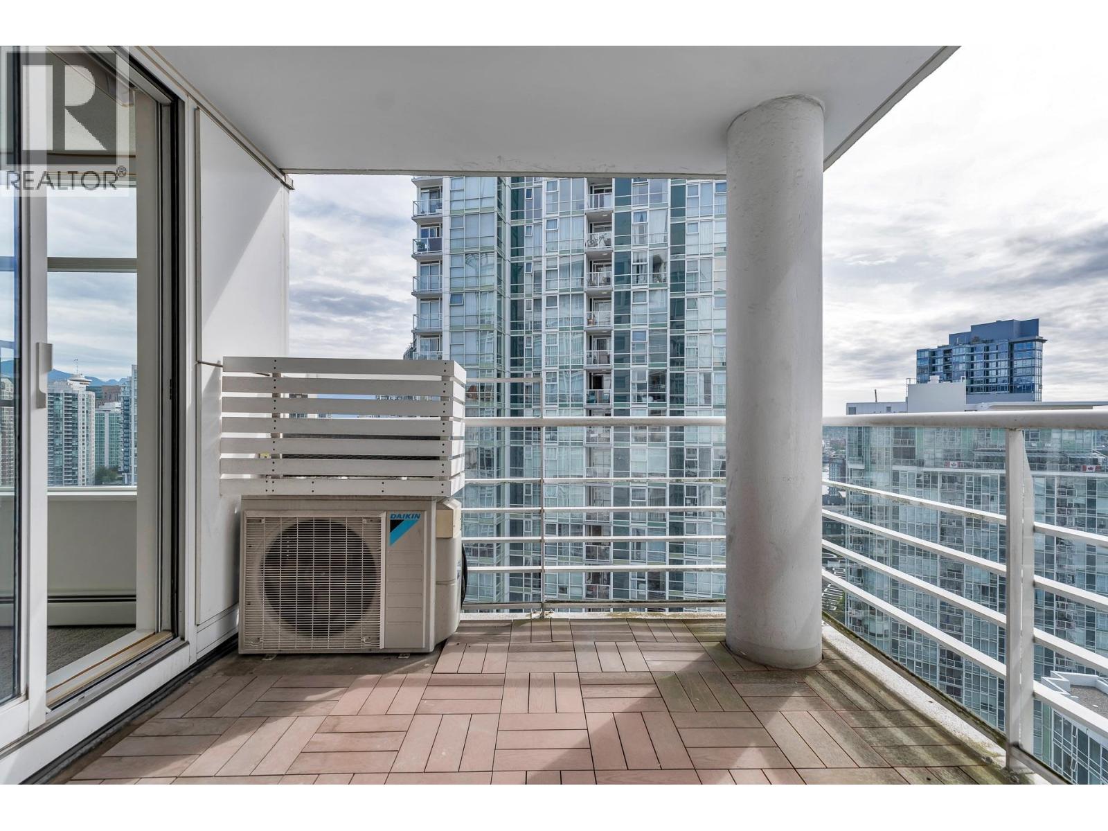 2706 198 Aquarius Mews, Vancouver, British Columbia  V6Z 2Y4 - Photo 17 - R3018169