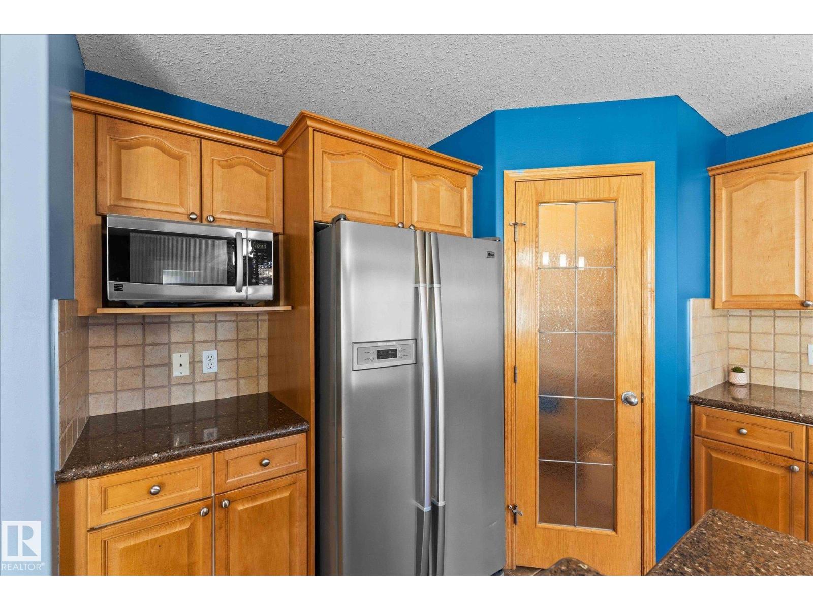 121 Castle Dr Nw, Edmonton, Alberta  T5X 6H1 - Photo 7 - E4459219