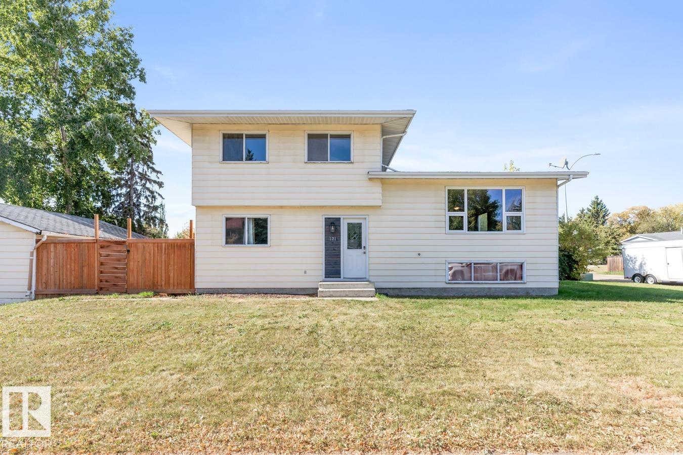 121 GEORGIAN WY, Sherwood Park, Alberta