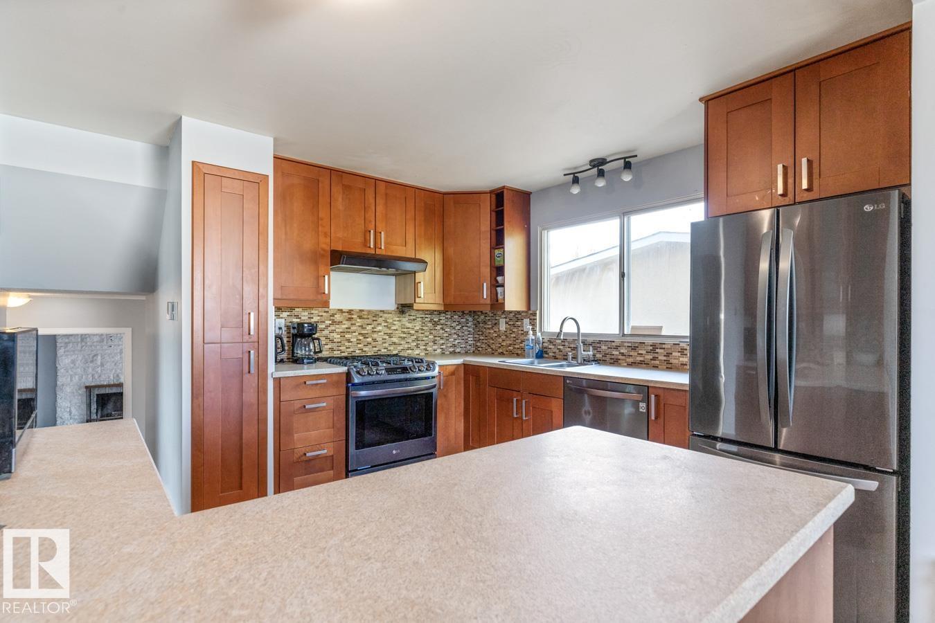 121 Georgian Wy, Sherwood Park, Alberta  T8A 2W3 - Photo 4 - E4459220
