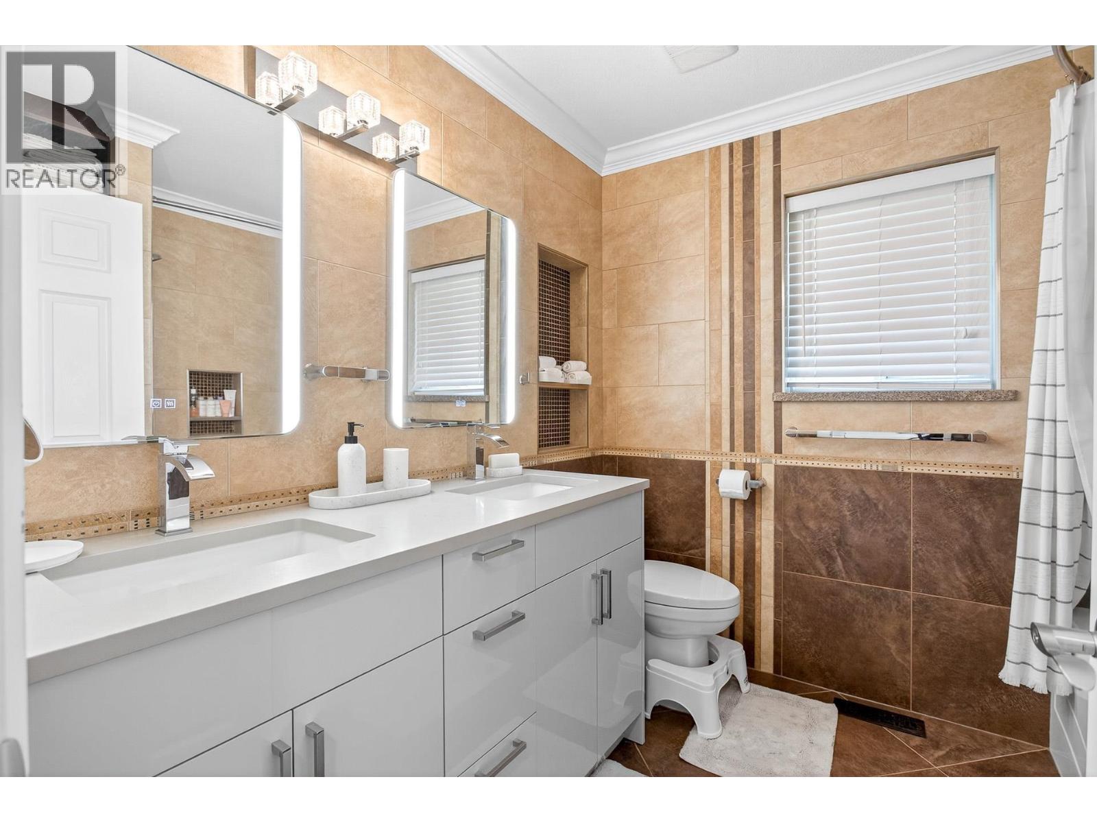 1527 Greenstone Court, Coquitlam, British Columbia  V3E 2W2 - Photo 31 - R3050319