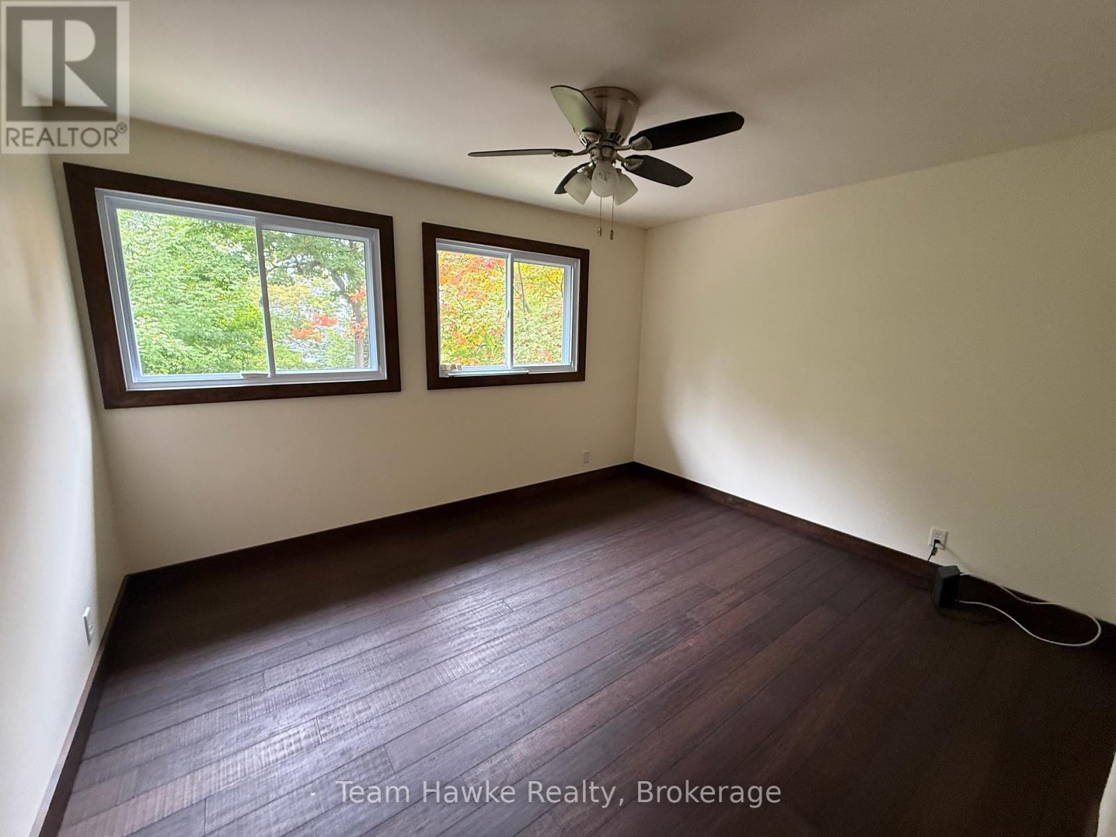 121 Gilwood Park Drive, Penetanguishene, Ontario  L9M 1Z1 - Photo 14 - S12423262
