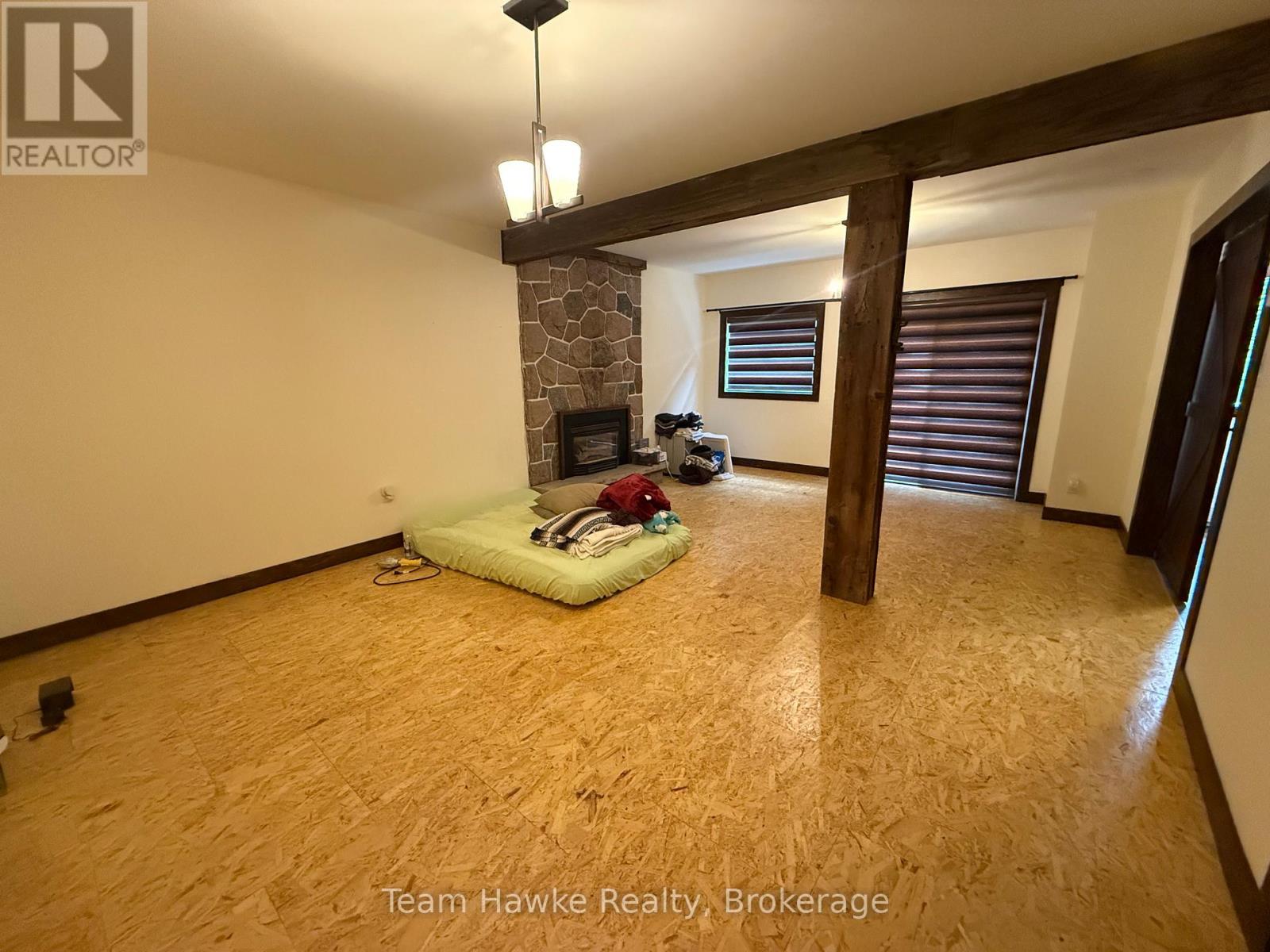121 Gilwood Park Drive, Penetanguishene, Ontario  L9M 1Z1 - Photo 18 - S12423262