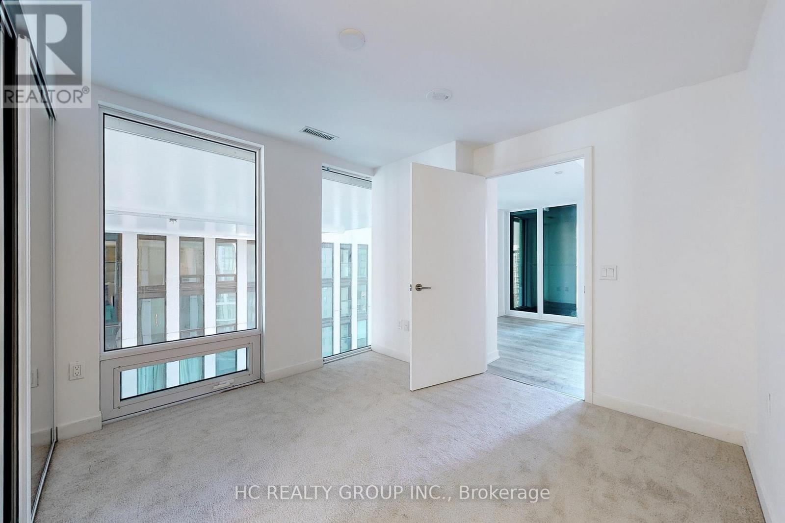 608 - 238 Simcoe Street W, Toronto, Ontario  M5T 3B9 - Photo 16 - C12422026