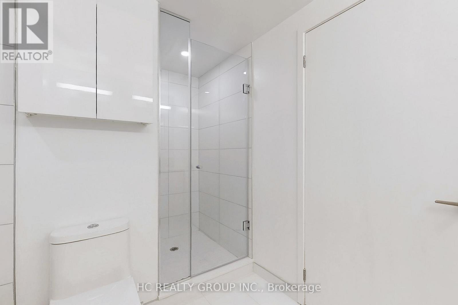 608 - 238 Simcoe Street W, Toronto, Ontario  M5T 3B9 - Photo 18 - C12422026
