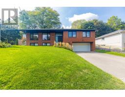 37 SHOULDICE COURT, Toronto, Ontario