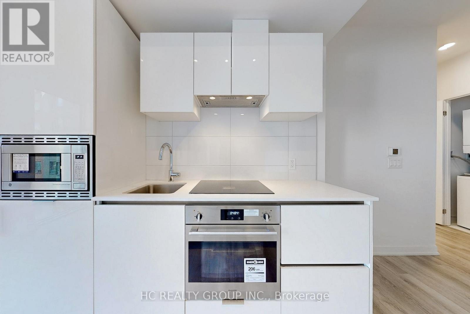 608 - 238 Simcoe Street W, Toronto, Ontario  M5T 3B9 - Photo 13 - C12422026
