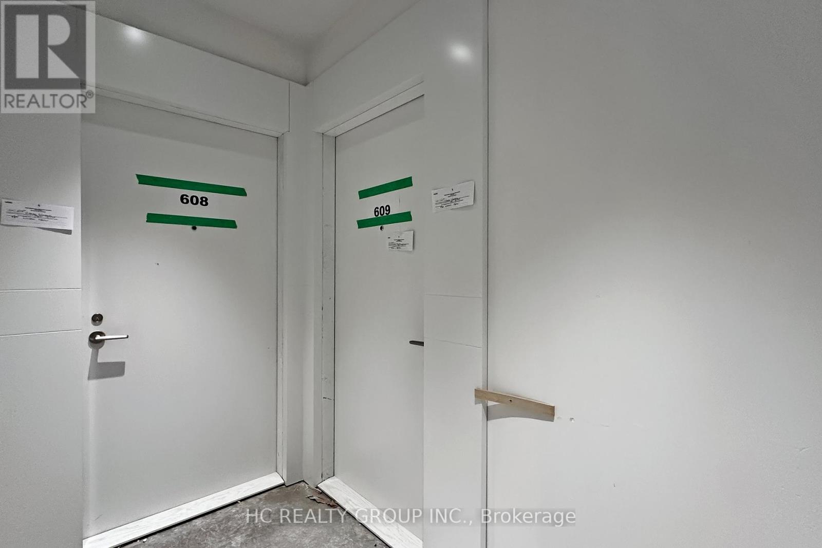 608 - 238 Simcoe Street W, Toronto, Ontario  M5T 3B9 - Photo 27 - C12422026