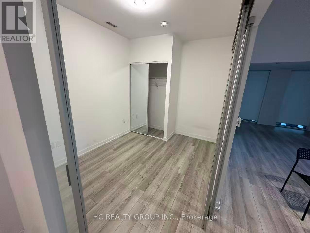 608 - 238 Simcoe Street W, Toronto, Ontario  M5T 3B9 - Photo 7 - C12422026