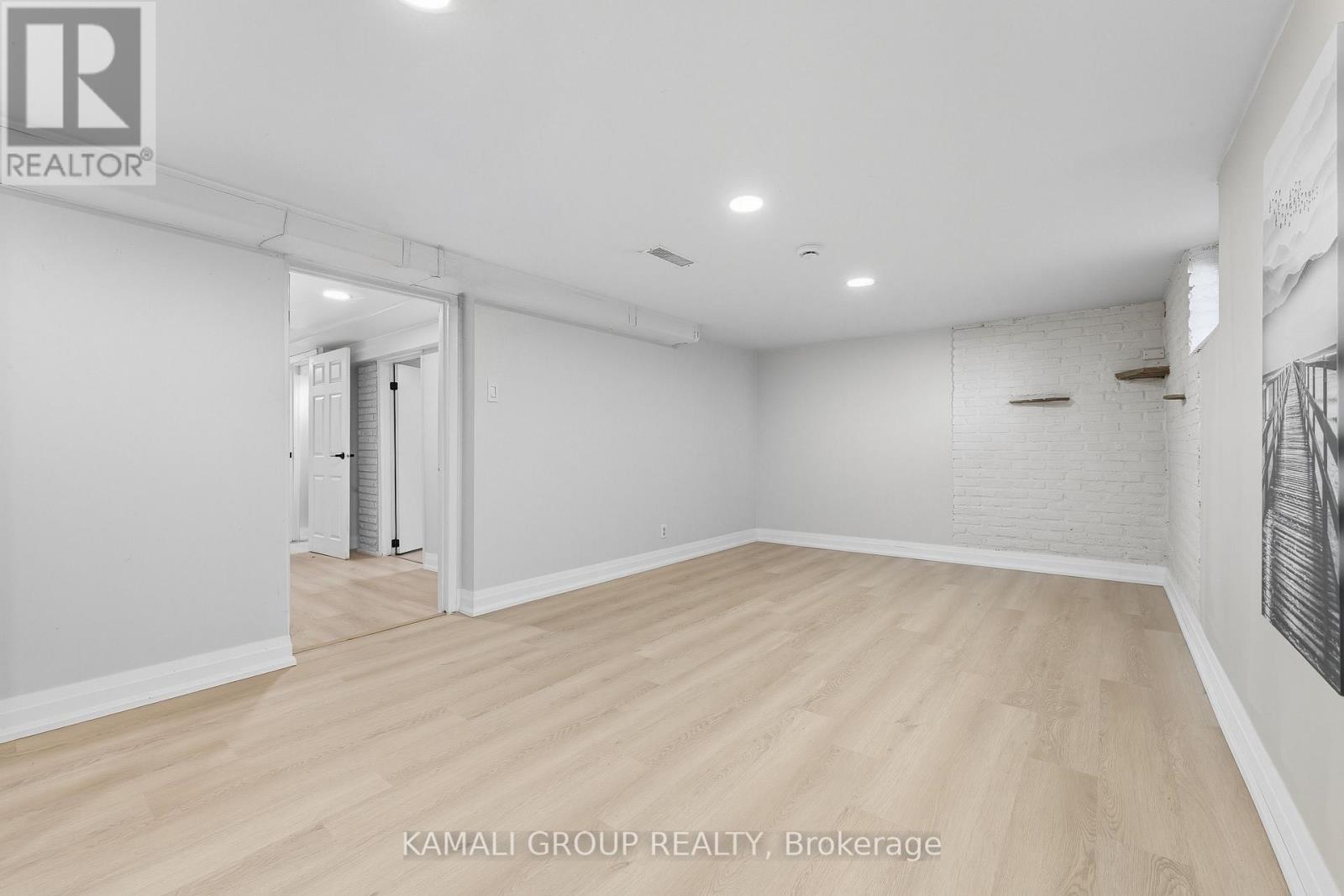 265 Penn Avenue, Newmarket, Ontario  L3Y 2S4 - Photo 34 - N12394189