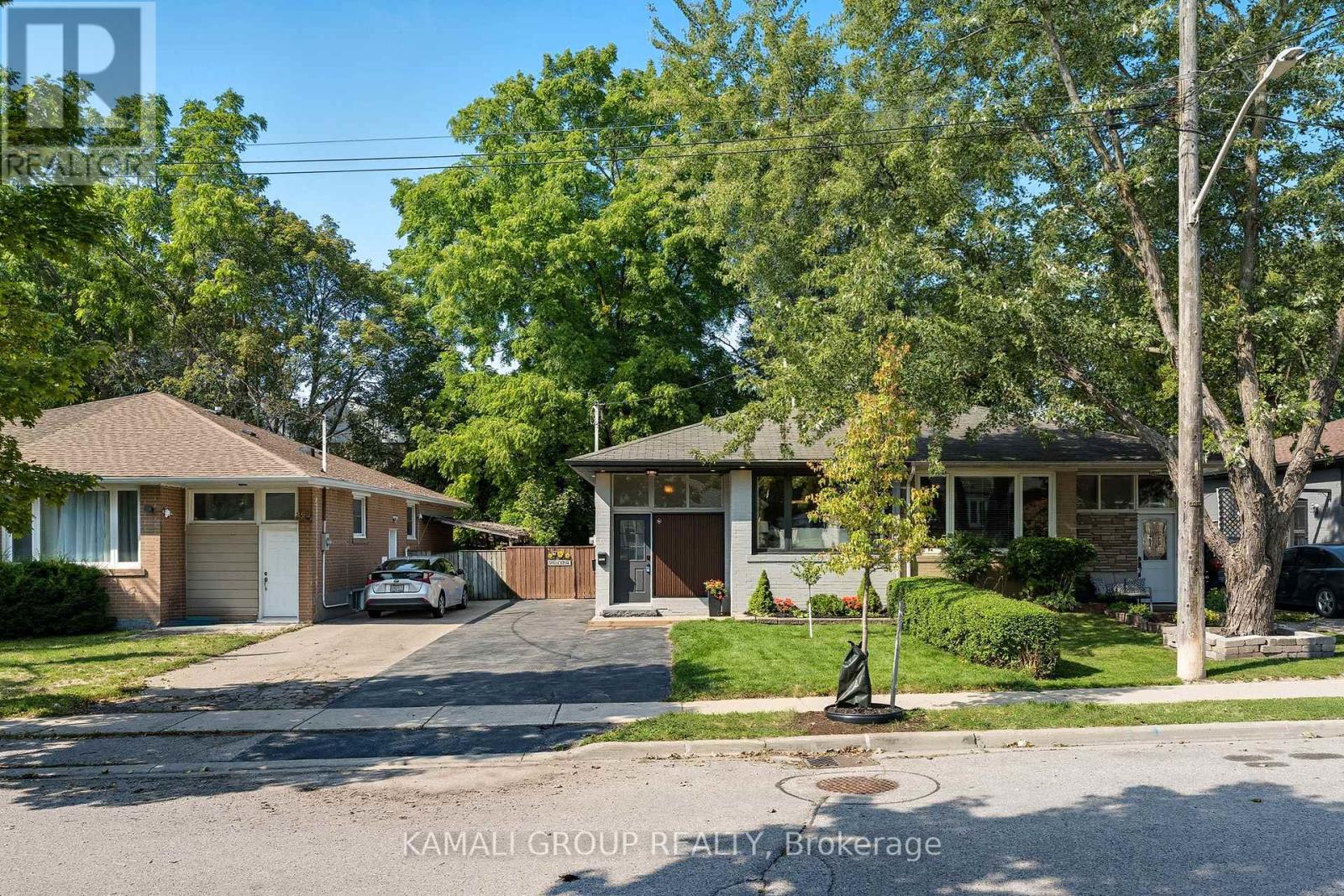 265 Penn Avenue, Newmarket, Ontario  L3Y 2S4 - Photo 44 - N12394189