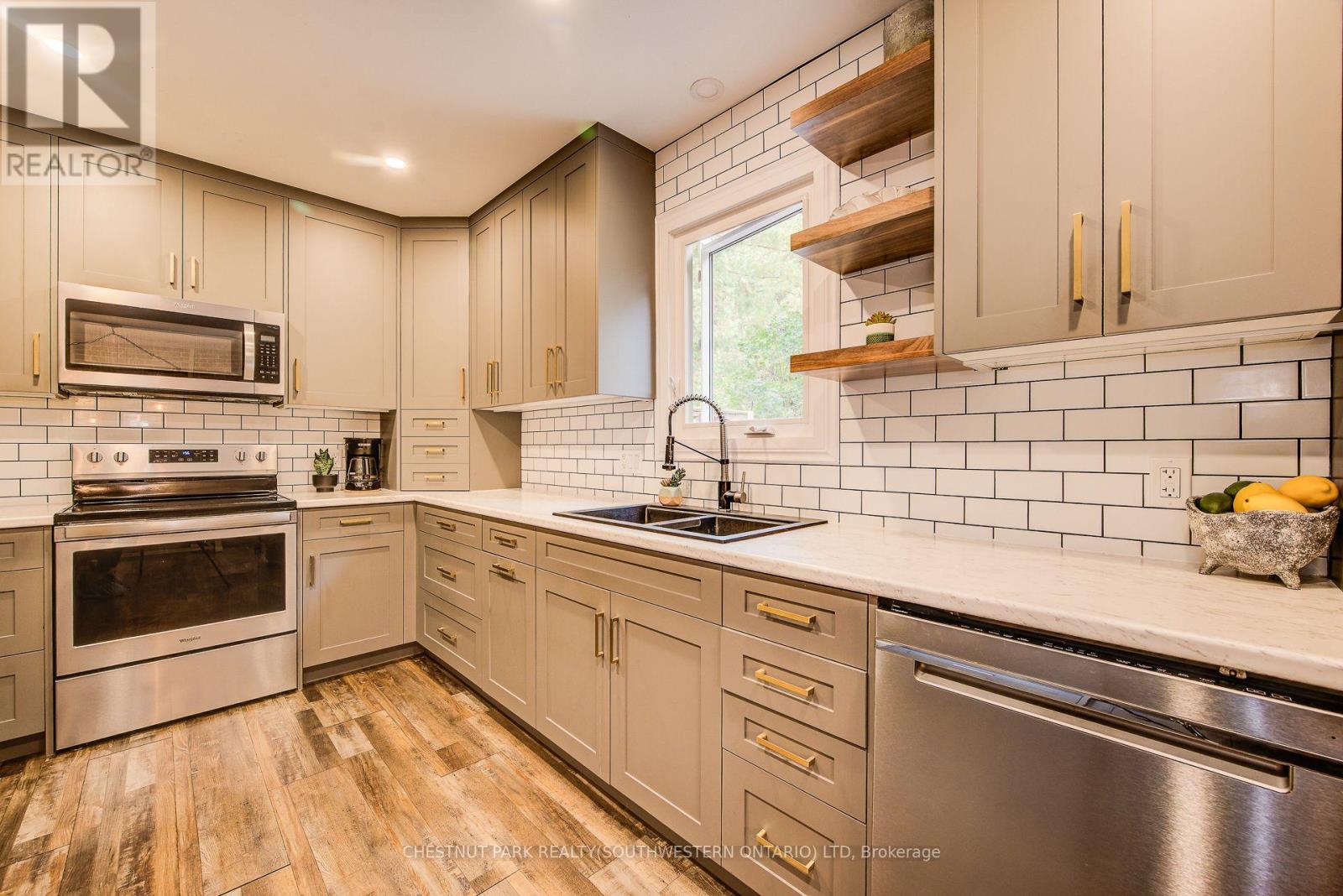 1105 Queen's Bush Road, Wellesley, Ontario  N0B 2T0 - Photo 12 - X12423818