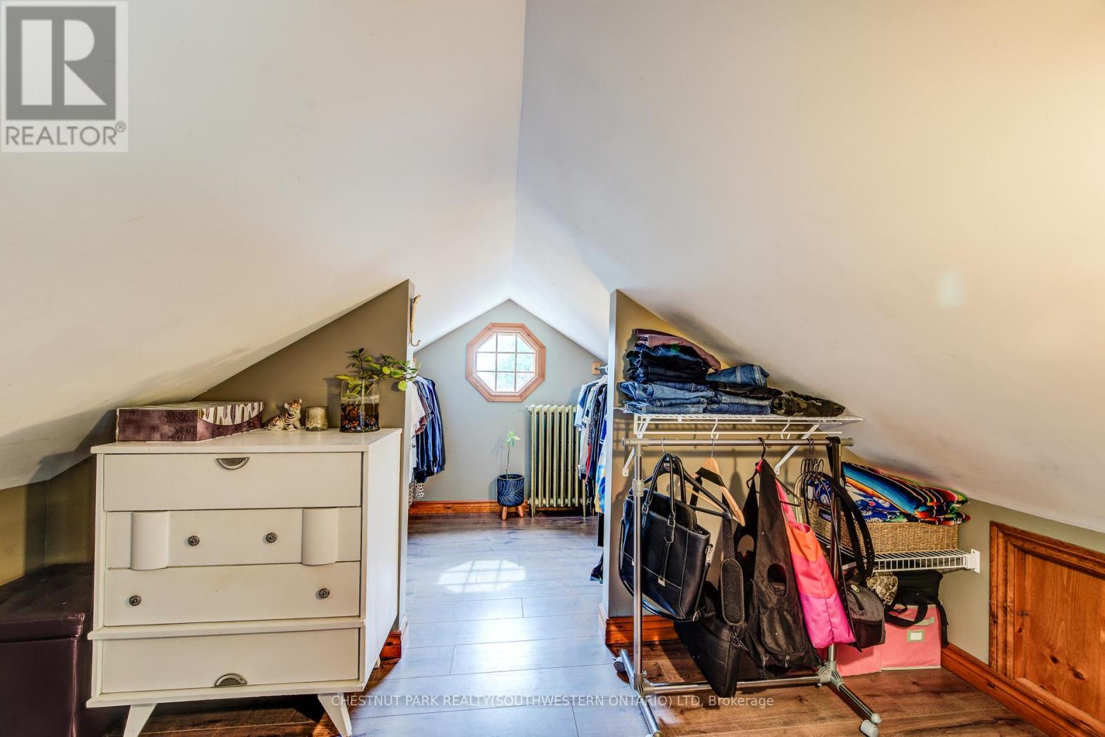 1105 Queen's Bush Road, Wellesley, Ontario  N0B 2T0 - Photo 29 - X12423818
