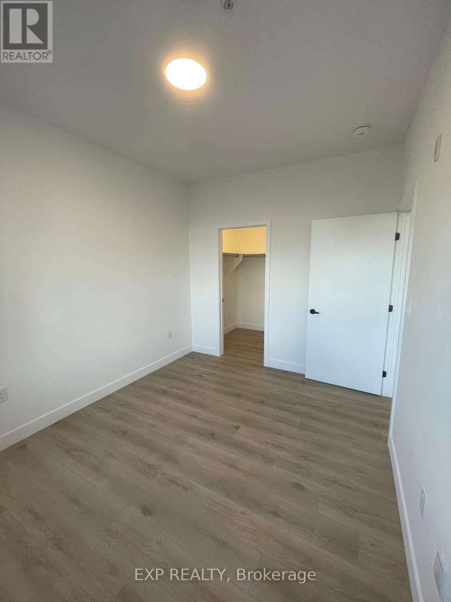 202 - 1600 James Naismith Drive, Ottawa, Ontario  K1B 5N8 - Photo 6 - X12423514