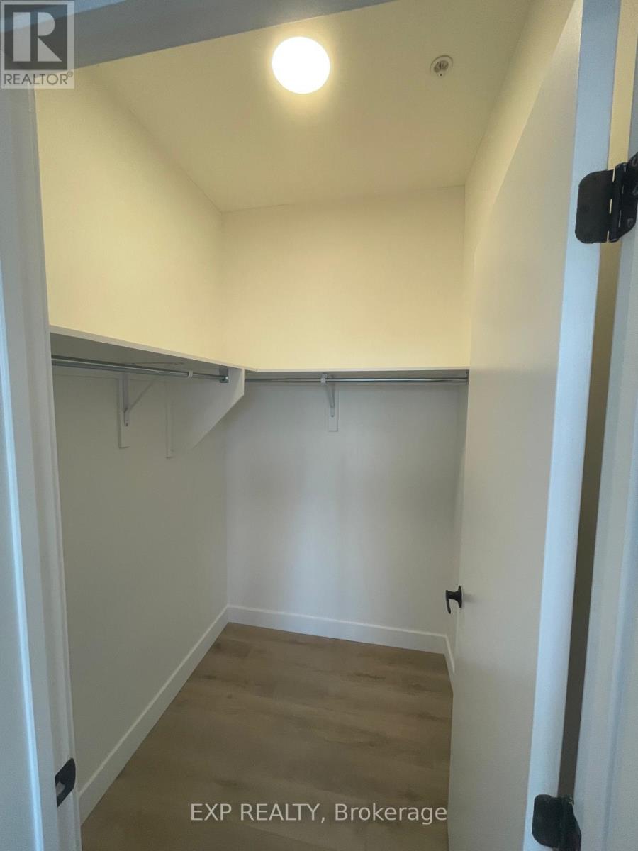 202 - 1600 James Naismith Drive, Ottawa, Ontario  K1B 5N8 - Photo 5 - X12423514