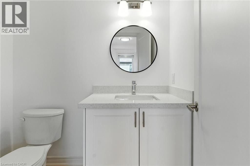 643 Clare Avenue, Welland, Ontario  L3C 7L6 - Photo 5 - 40772252