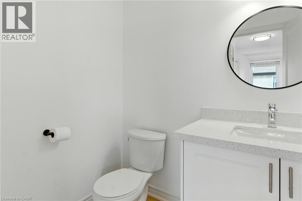 643 Clare Avenue, Welland, Ontario  L3C 7L6 - Photo 6 - 40772252