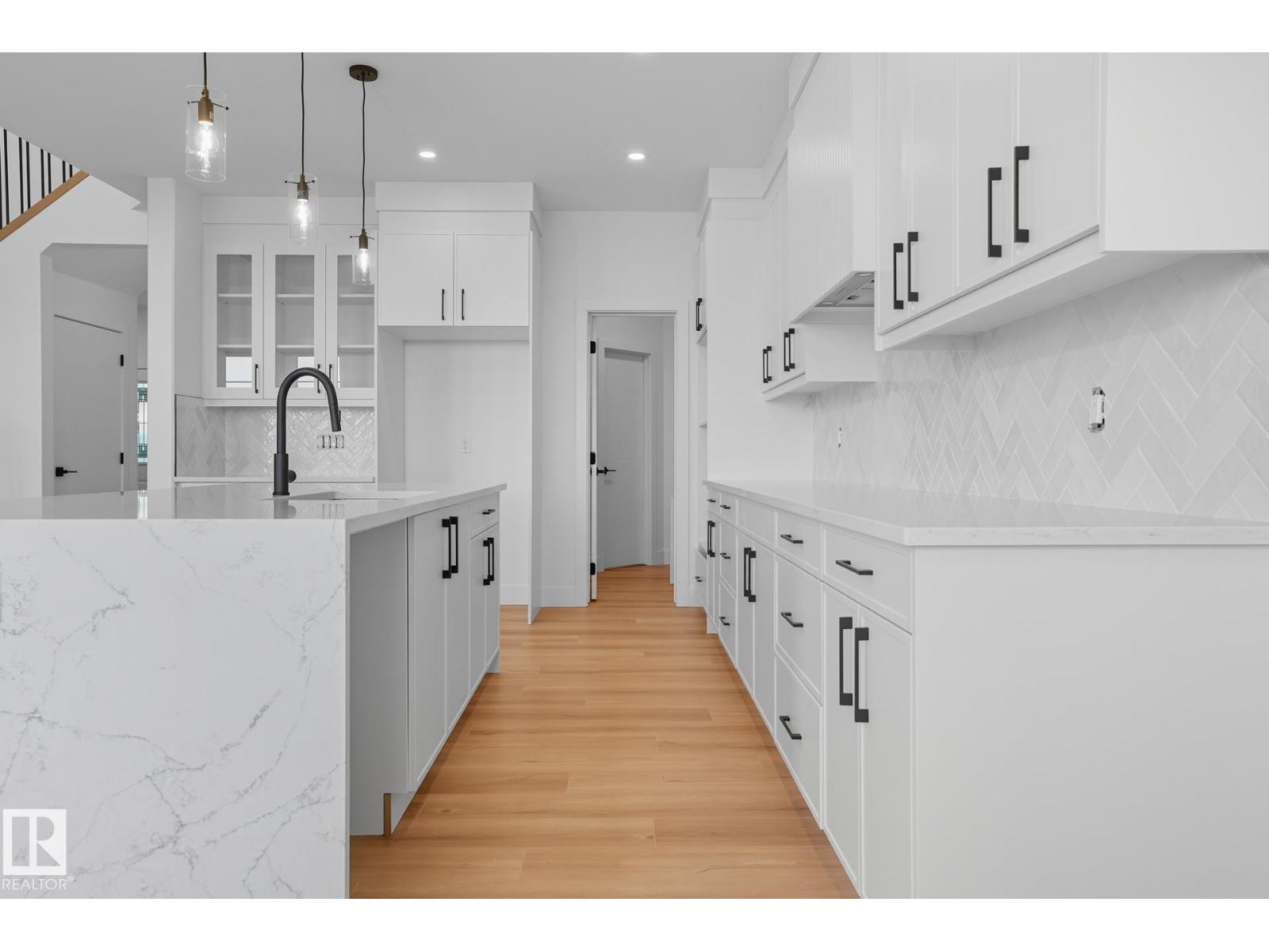 8608 181 Av Nw Nw, Edmonton, Alberta  T5Z 0X1 - Photo 2 - E4458378