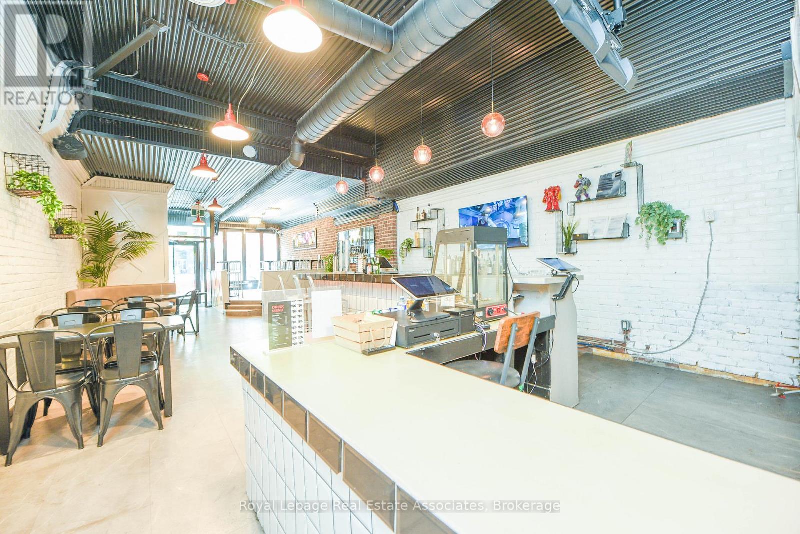 566 Queen Street W, Toronto (Kensington-Chinatown), Ontario  M5V 2B5 - Photo 2 - C12424112