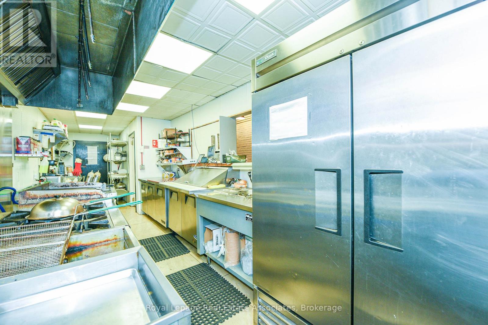 566 Queen Street W, Toronto (Kensington-Chinatown), Ontario  M5V 2B5 - Photo 27 - C12424112