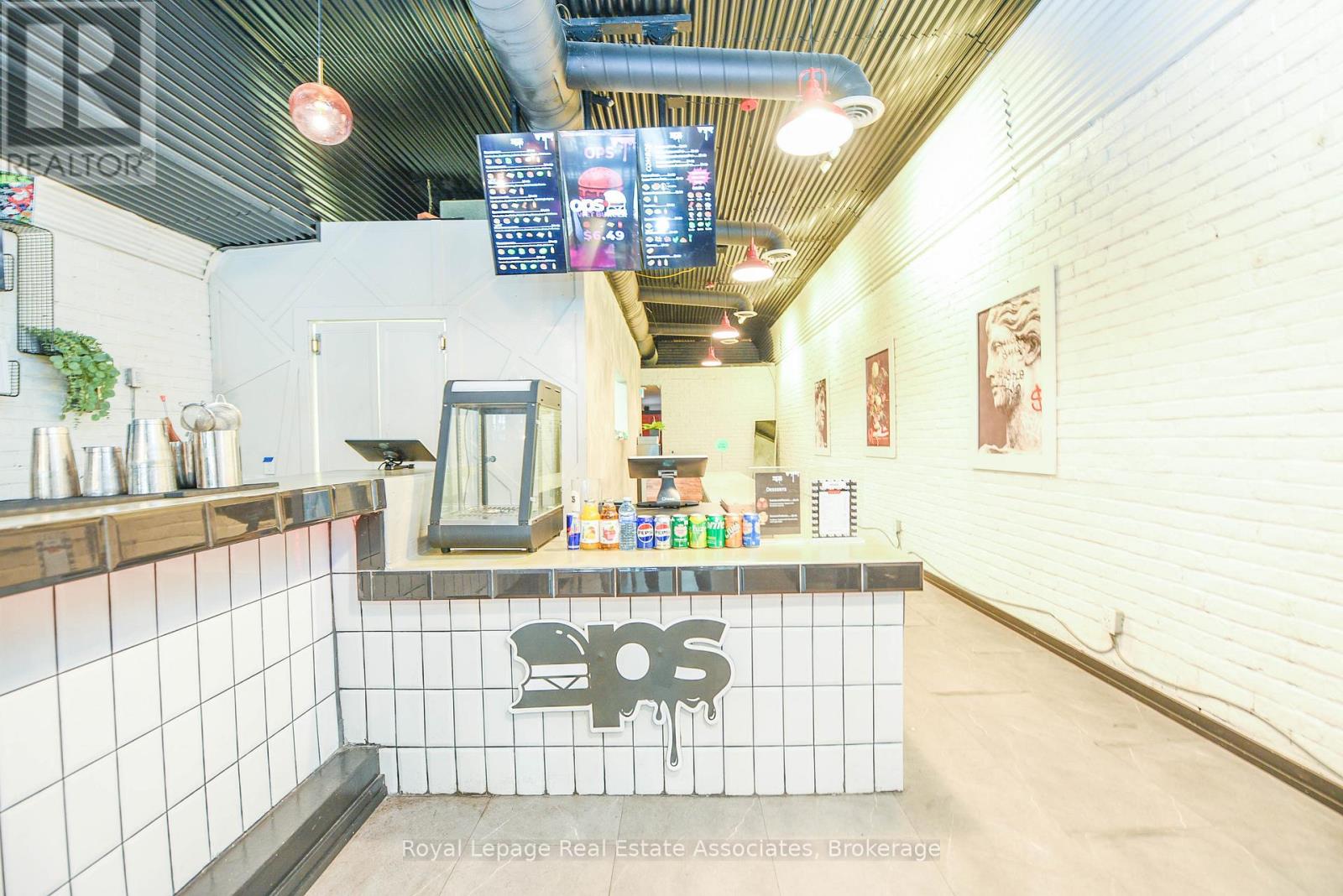 566 Queen Street W, Toronto, Ontario  M5V 2B5 - Photo 4 - C12424112
