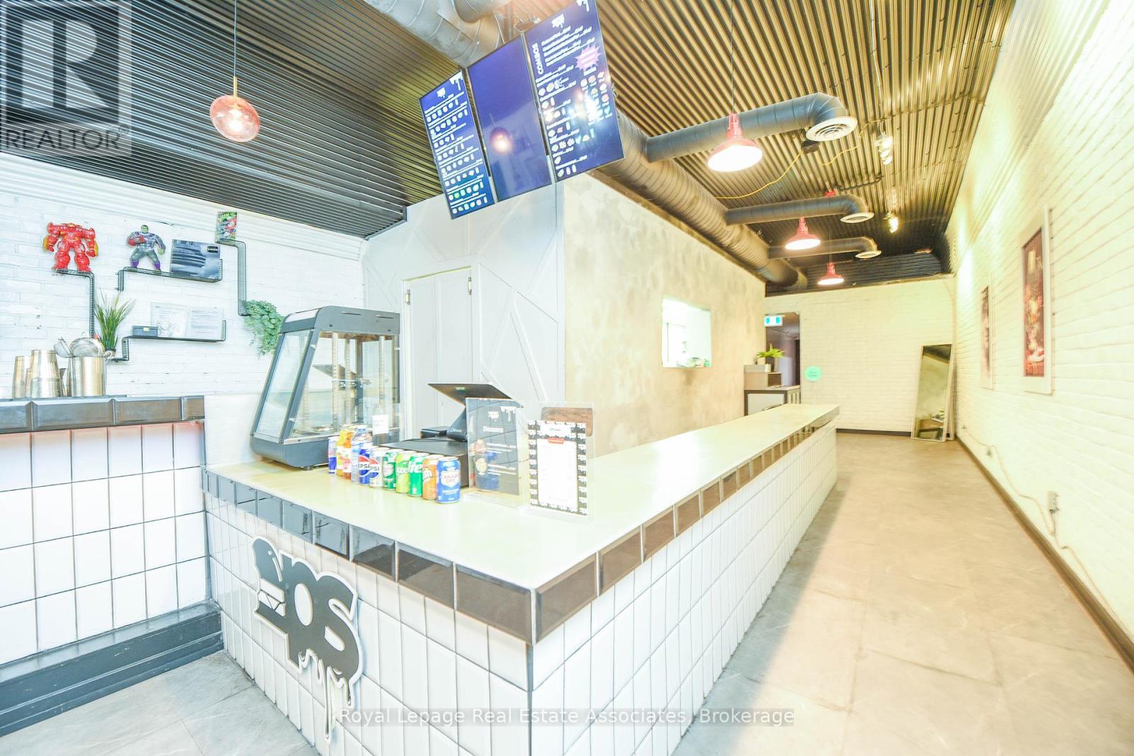 566 Queen Street W, Toronto (Kensington-Chinatown), Ontario  M5V 2B5 - Photo 6 - C12424112