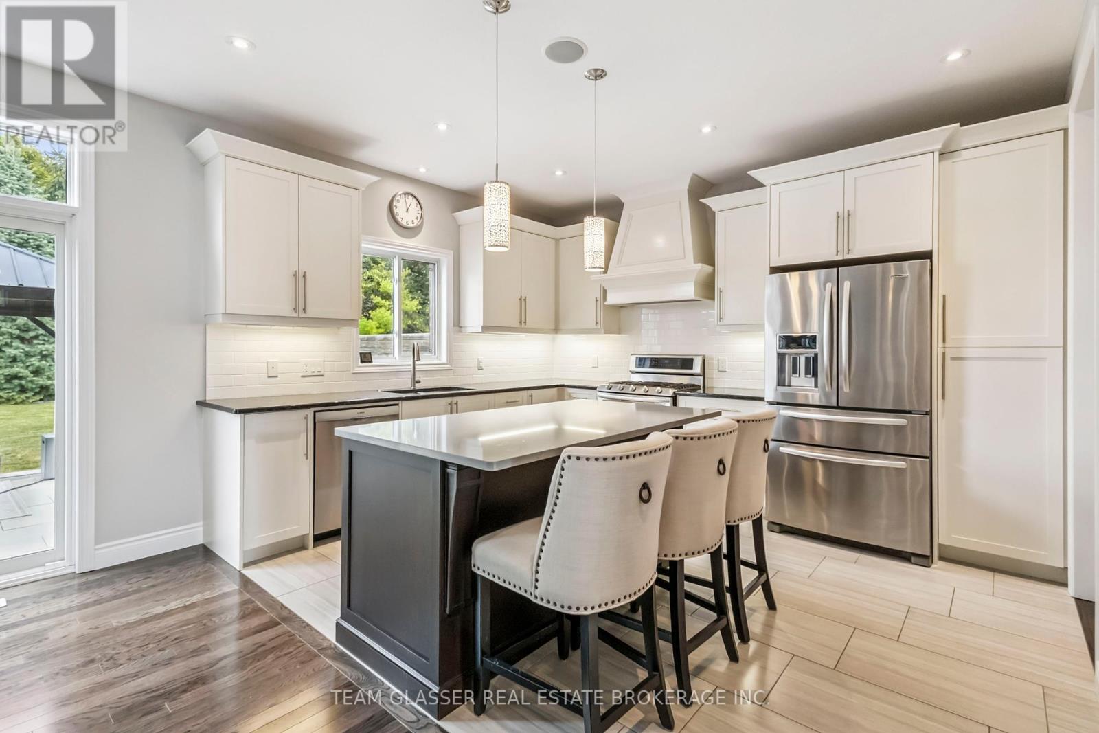 750 Hickorystick Key, London North, Ontario  N6G 0M9 - Photo 14 - X12424173