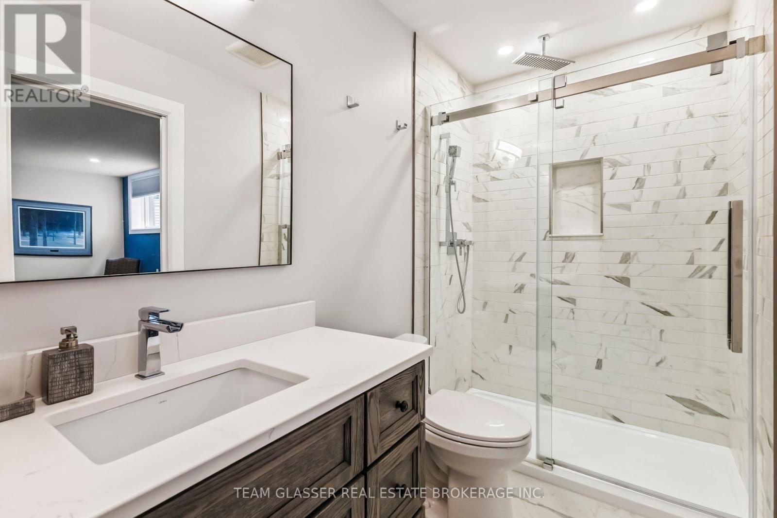 750 Hickorystick Key, London North, Ontario  N6G 0M9 - Photo 24 - X12424173