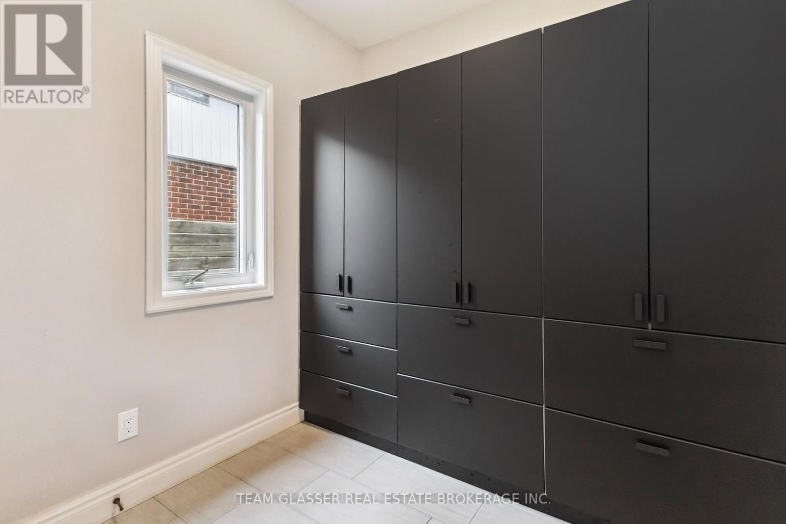 750 Hickorystick Key, London North, Ontario  N6G 0M9 - Photo 31 - X12424173