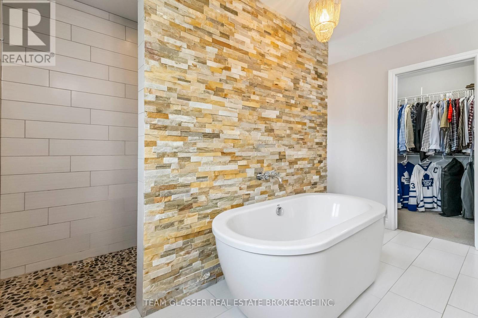 750 Hickorystick Key, London North, Ontario  N6G 0M9 - Photo 40 - X12424173