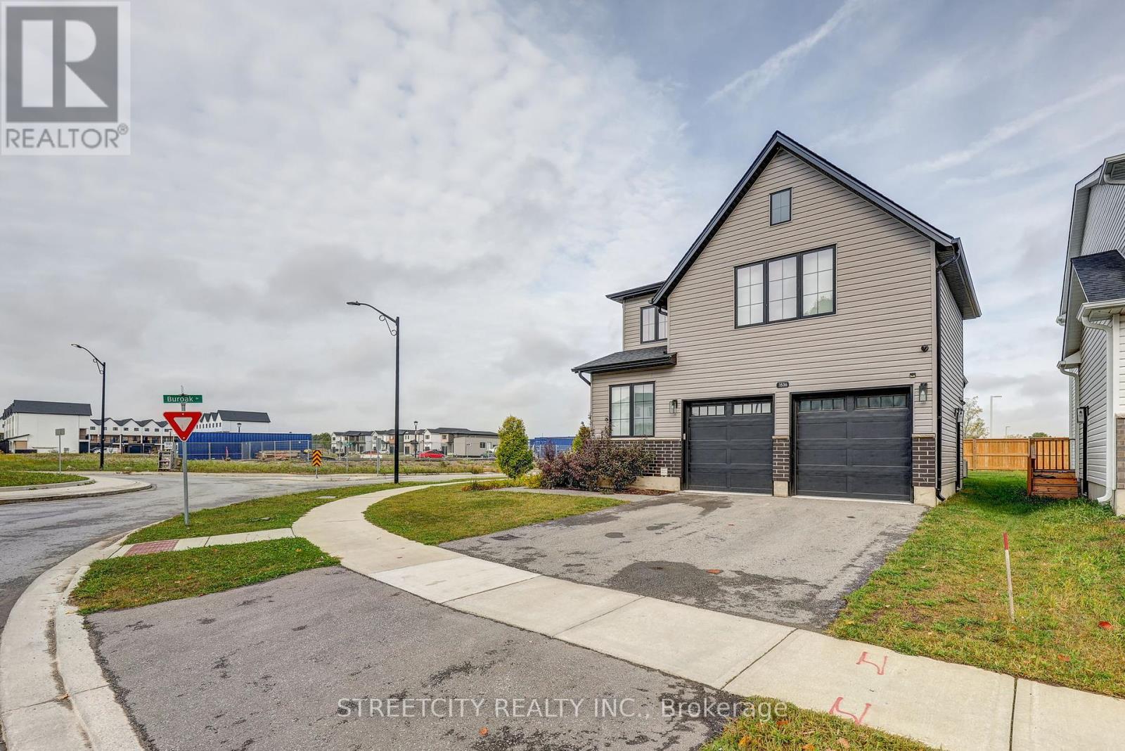 1536 Twilite Boulevard, London North, Ontario  N6G 3P2 - Photo 2 - X12424176