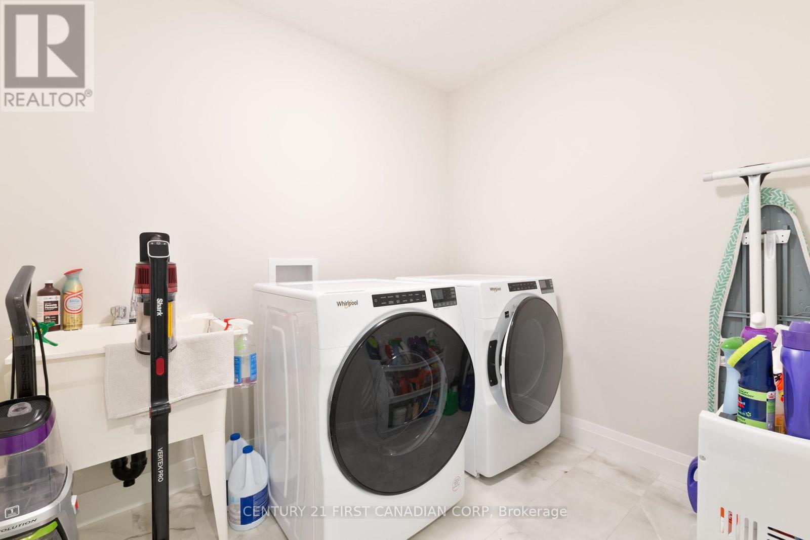 31 - 101 Swales Avenue, Strathroy-Caradoc, Ontario  N7G 0C1 - Photo 29 - X12424245