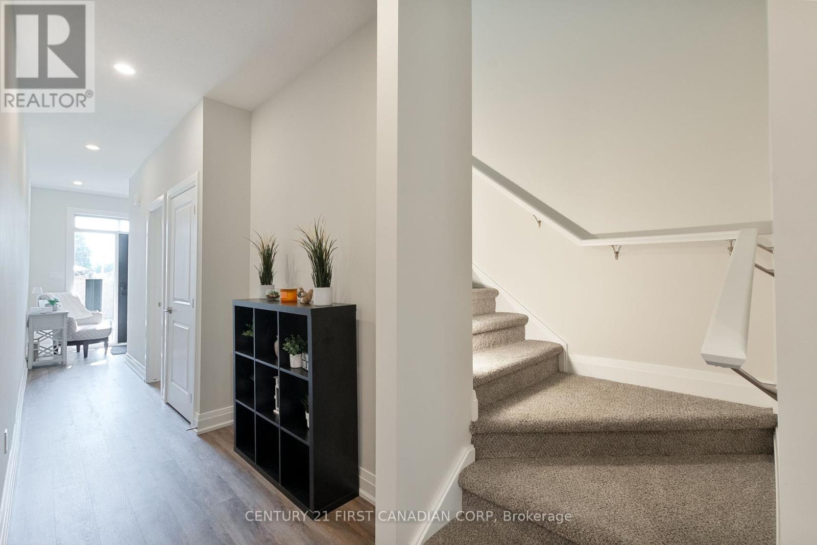 31 - 101 Swales Avenue, Strathroy-Caradoc, Ontario  N7G 0C1 - Photo 8 - X12424245