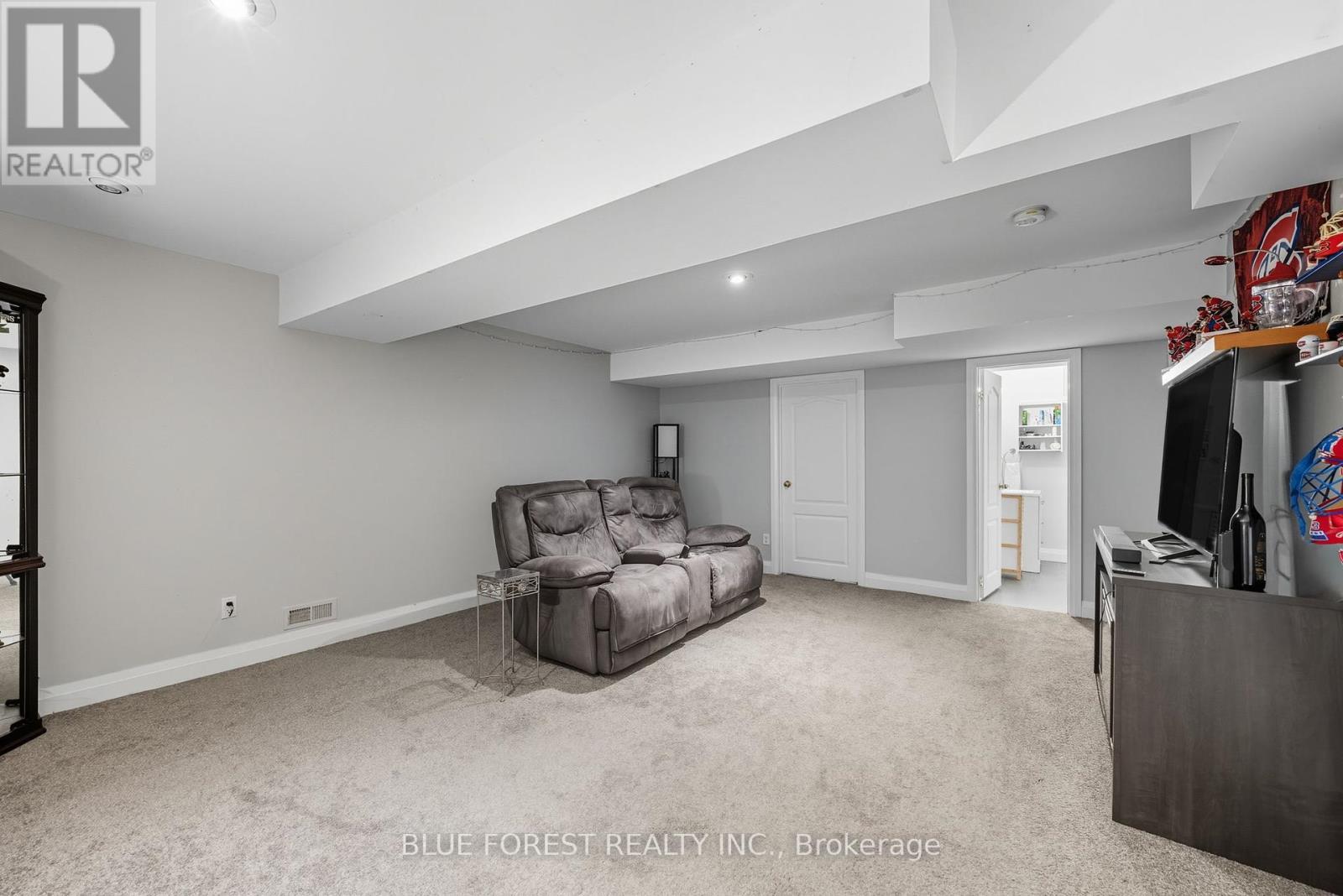 5 - 1920 Marconi Boulevard, London East, Ontario  N5V 4X8 - Photo 40 - X12424247