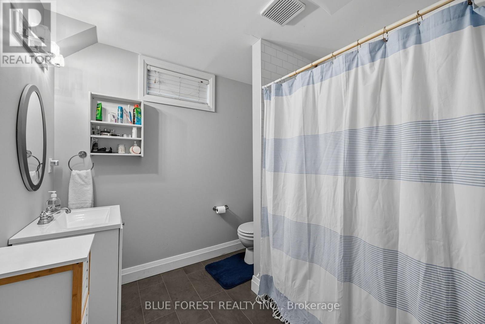 5 - 1920 Marconi Boulevard, London East, Ontario  N5V 4X8 - Photo 42 - X12424247