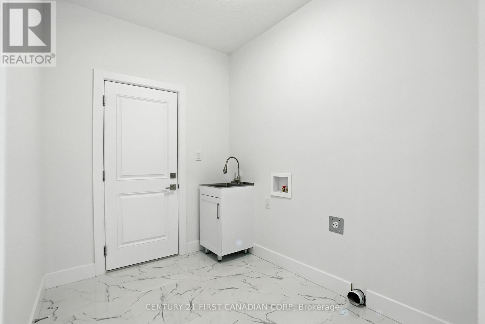 40 Greene Street, South Huron, Ontario  N0M 1S2 - Photo 38 - X12424250