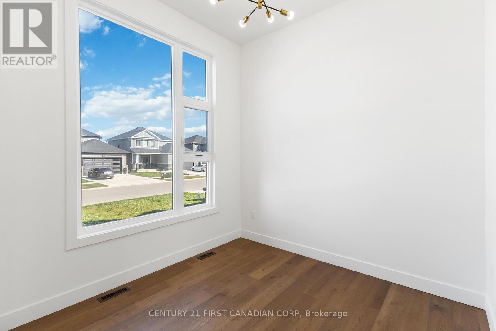 23 Greene Street, South Huron, Ontario  N0M 1S3 - Photo 8 - X12424251