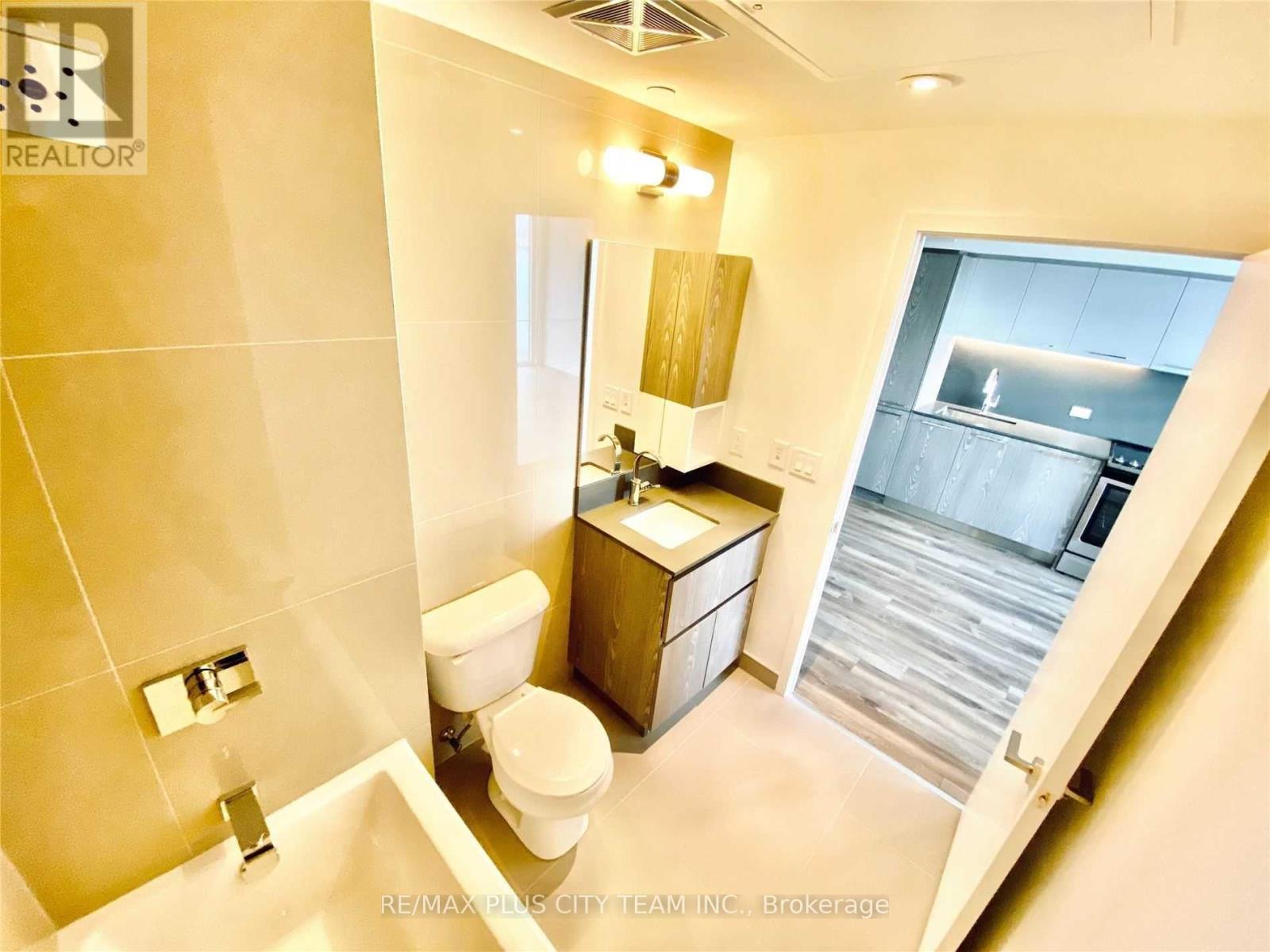 1023 - 30 Baseball Place, Toronto, Ontario  M4M 0E8 - Photo 13 - E12424109