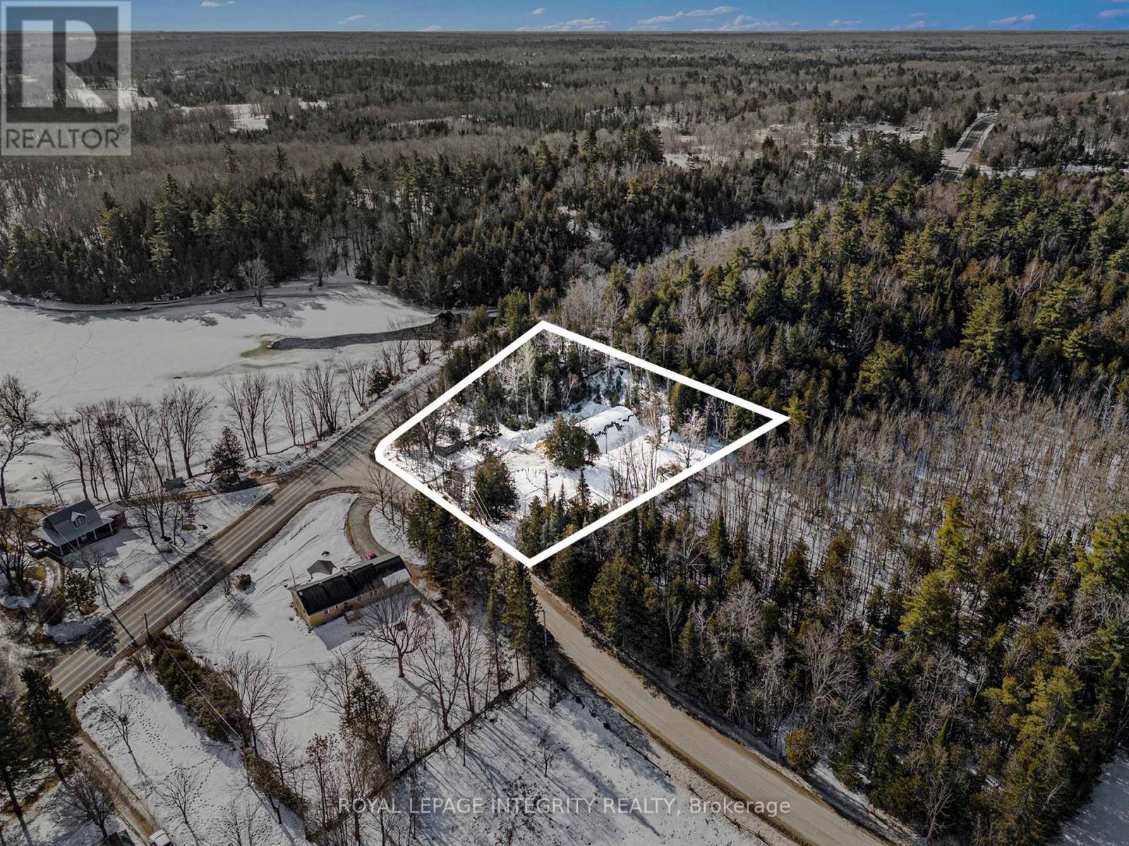 109 Iron Mine Road, Tay Valley, Ontario  K0G 1K0 - Photo 17 - X12424147