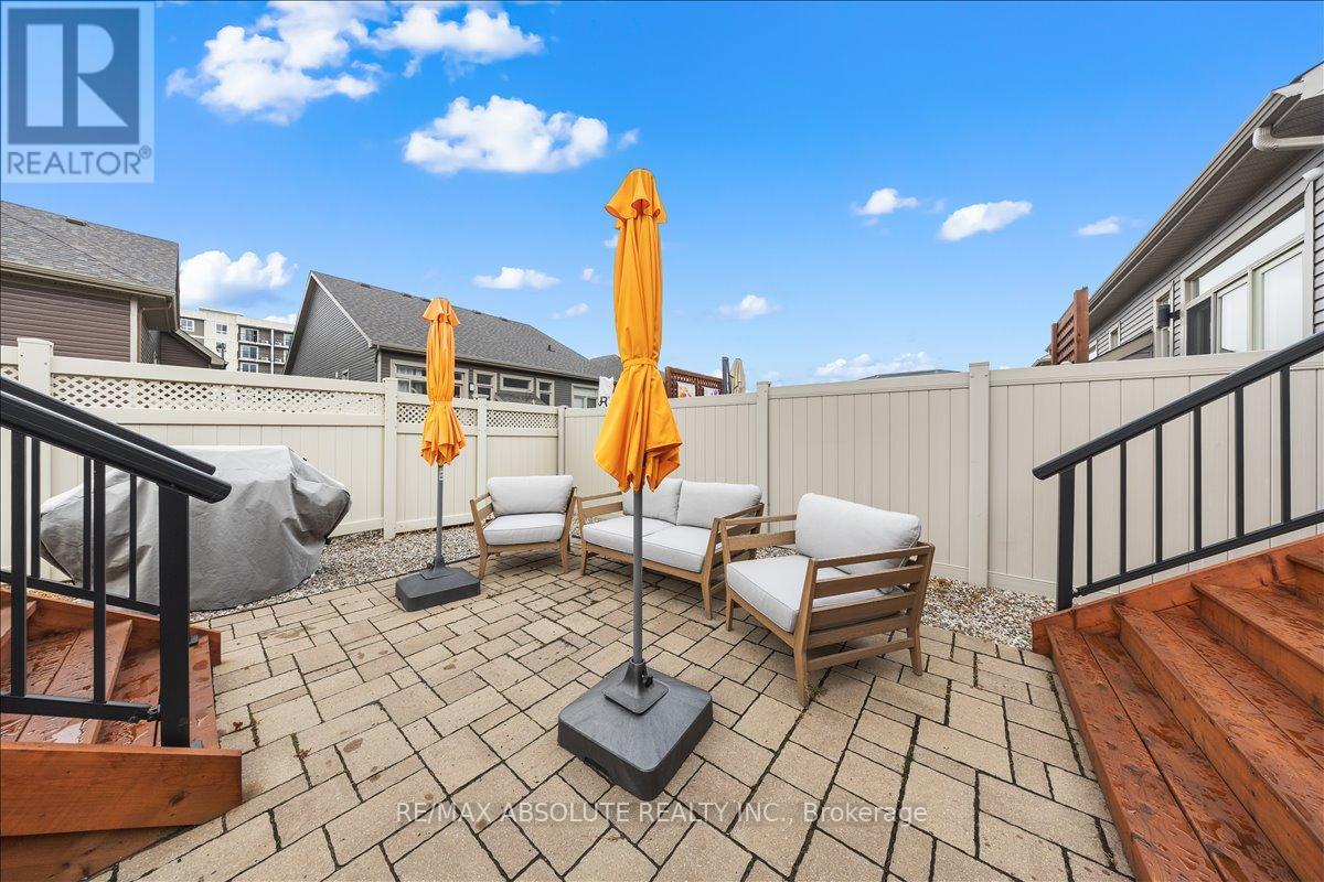 116 Elfin Grove, Ottawa, Ontario  K2V 0B7 - Photo 28 - X12424192